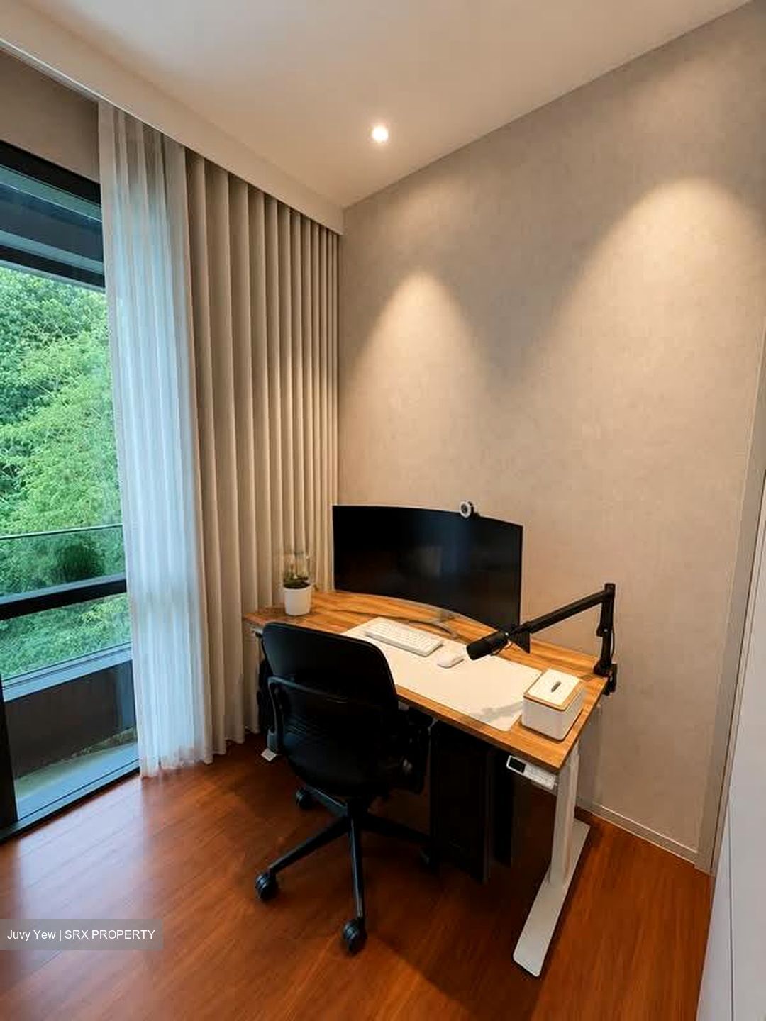 19 Nassim (D10), Apartment #588276581